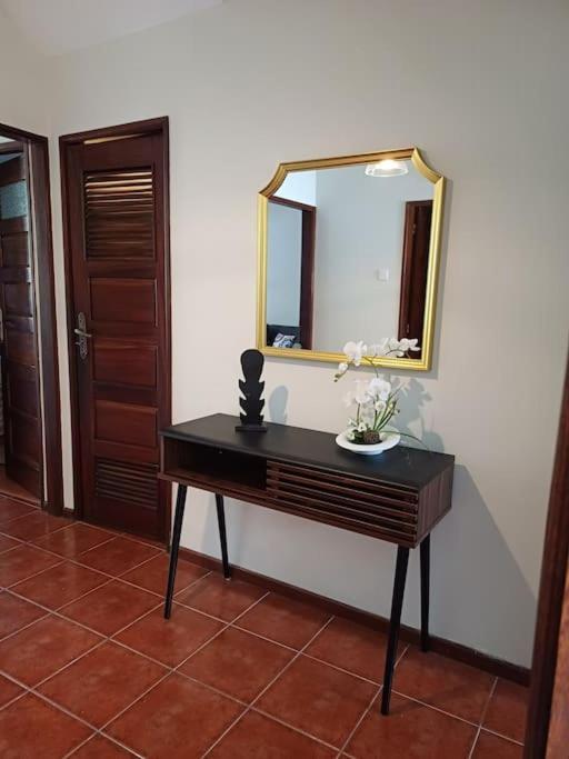 Roomy & Patio - 2 Bedroom Flat Porto Exterior foto