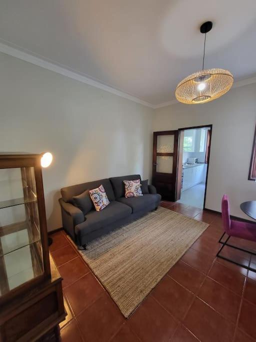 Roomy & Patio - 2 Bedroom Flat Porto Exterior foto